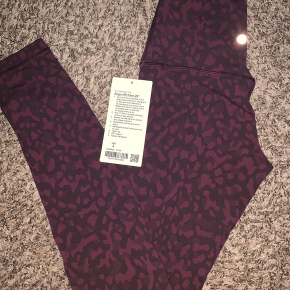 Lululemon align pant 28” - Picture 4 of 4